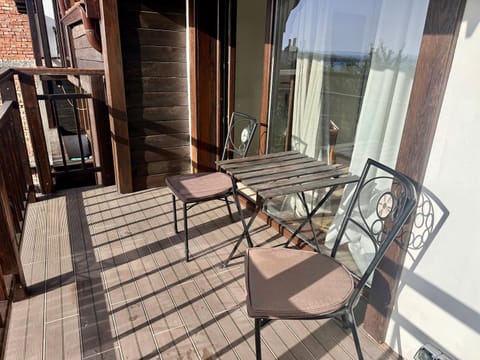 Balcony/Terrace, Dining area