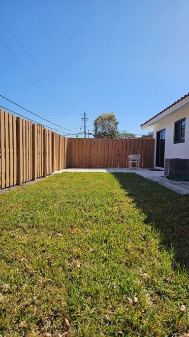 Newly-Renovated, Designer Apt Close to the Beach Apartment in Oakland Park