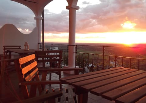 Balcony/Terrace, Mountain view