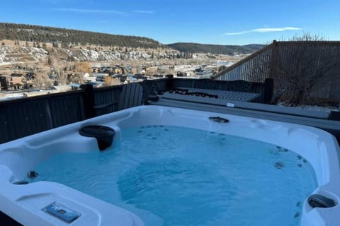 'Pagosa Elevated' Downtown Home House in Pagosa Springs