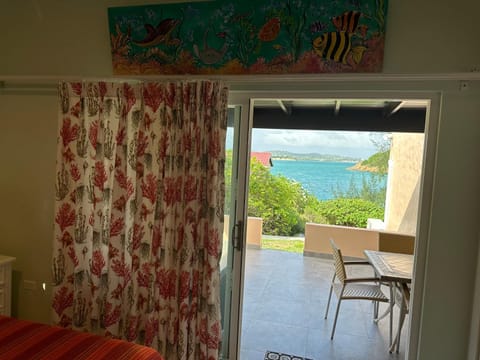 Ocean breeze & views - studio Apartment in Antigua and Barbuda