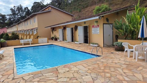 Pool view, Swimming pool, sunbed