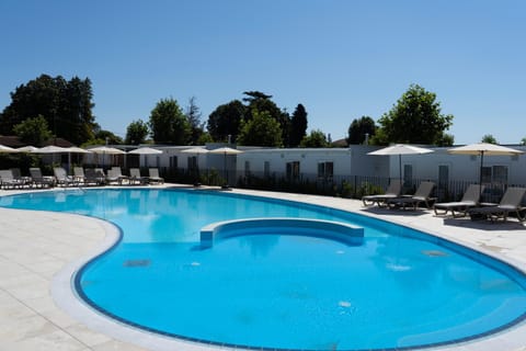 Pool view, Swimming pool, sunbed