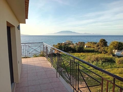 Huggali Zante Sea Front Villa Lux 120m2 Maisonette Chalet in Alikanas