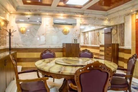 LuxuryApartmentDirectToTheNile Apartment in Cairo Governorate