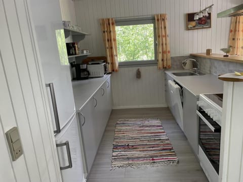 Holiday Home Lonneke - 800m from the sea by Interhome House in Västra Götaland County