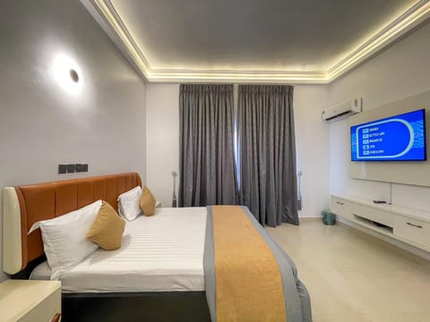 TV and multimedia, Bedroom, On site, air conditioner