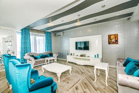 Megafun Pentahouse 5 bedroom Apartment in Baku