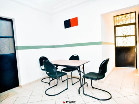 Chambre Prestige Bed and Breakfast in Douala