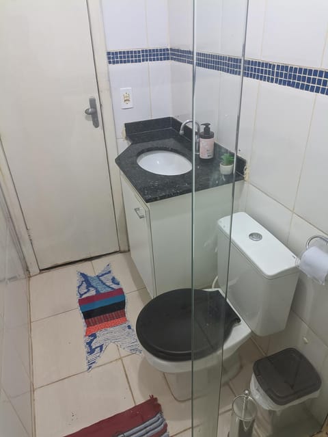 Quarto em Apto Compartilhado Bem Localizado Bed and Breakfast in Uberaba