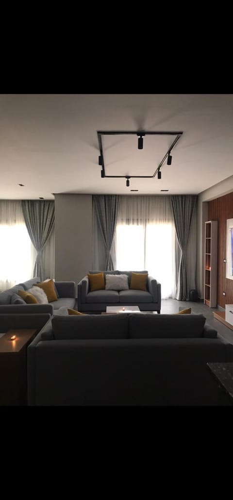 Living room, Photo of the whole room, Seating area