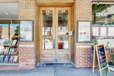 Brick Loft Penthouse on Main Apartment in Brevard