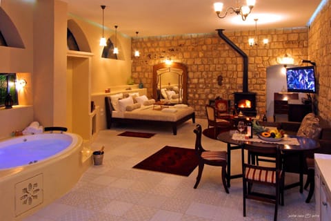 Beit Ha'Omanim Bed and Breakfast in North District