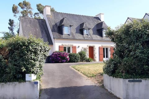 Property building, Garden view, Street view