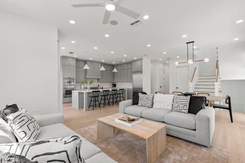 Kitchen or kitchenette, Living room, Dining area