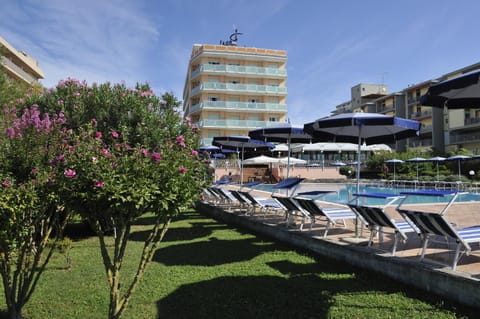 Property building, Day, Garden view, Landmark view, Pool view, Swimming pool