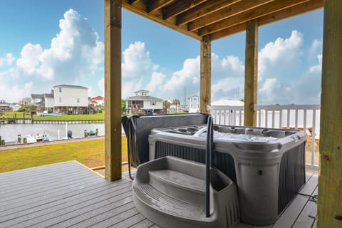 Nautical Pointe House in North Topsail Beach