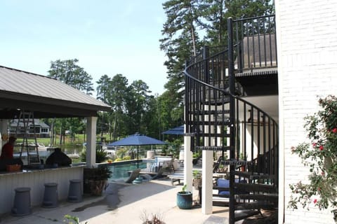 Cottage on Catamaran Casa in Leesville