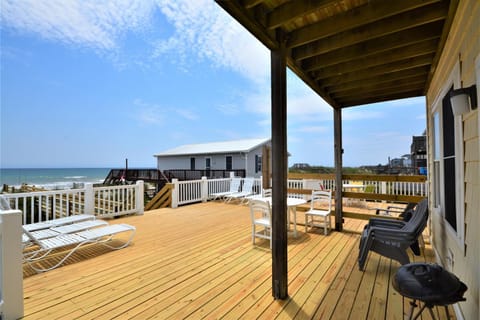 A Great Escape - Almost Heaven North House in North Topsail Beach