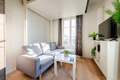 Studio Cosy Aux Portes De Paris - Proche Gare RER Apartment in Sartrouville