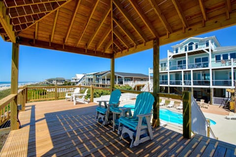 Majestic View House in North Topsail Beach