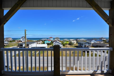 Knot Salty House in North Topsail Beach