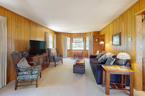 Turtle Bay House in Minocqua Lake