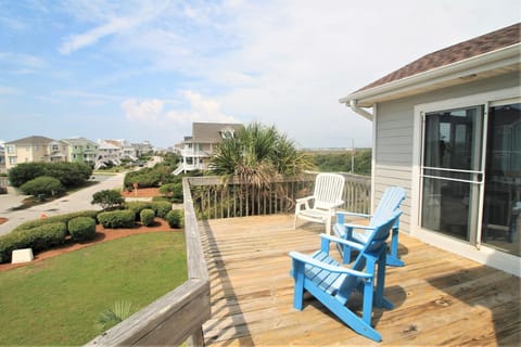 Ocean Lookout Casa in Village of Stump Sound