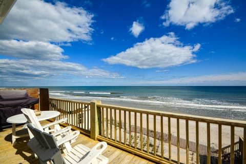 Ocean Song House in North Topsail Beach