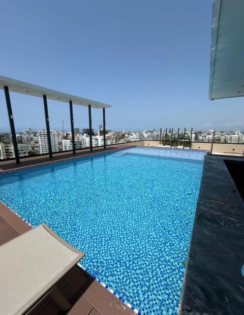 Pool view, Swimming pool, sunbed