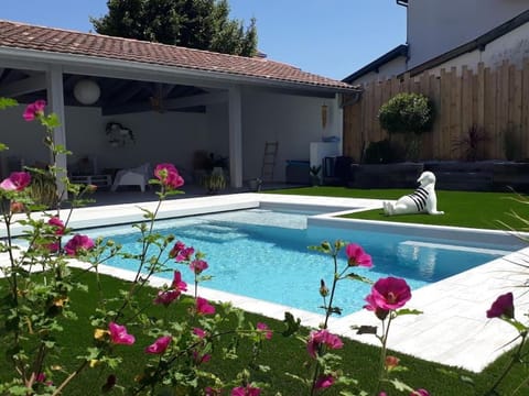 VILLA ARKIA 4 étoiles - family friendly Villa in Anglet