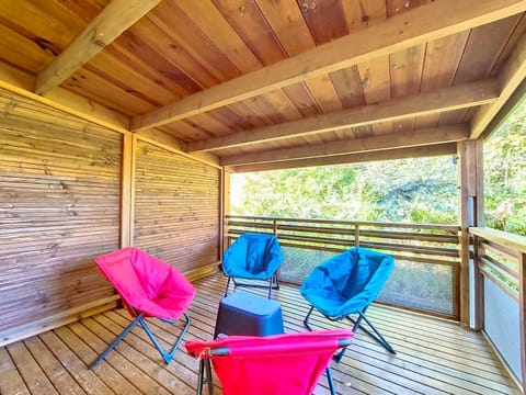 Patio, View (from property/room), furniture