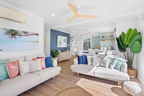 Aquarelle Apartment in Airlie Beach