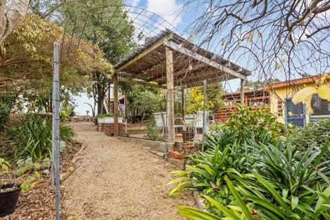 Seaview Hideaway House in Lakes Entrance