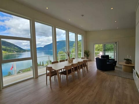 Modern cabin with panorama view House in Vestland