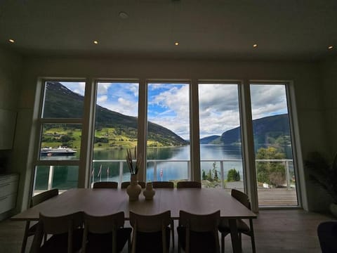 Modern cabin with panorama view House in Vestland