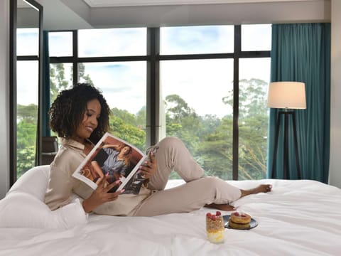 Bed, Bedroom, City view