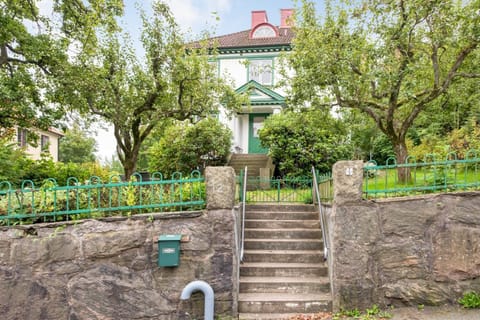 Property building, Garden, Garden view