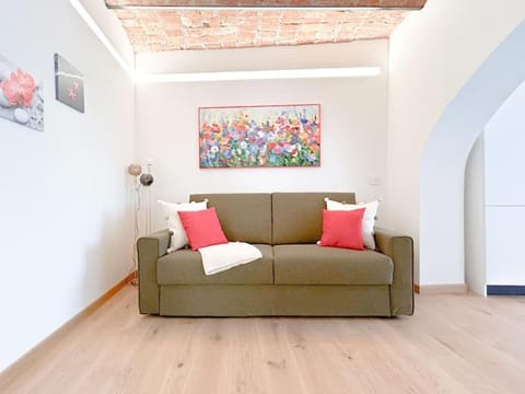 Suite Di Lusso - 50mt Dal Mare - Free WiFi - AC Apartment in Albisola Superiore