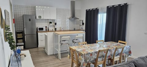 Dining area, kitchen