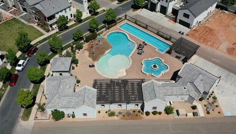 Neighbourhood, Bird's eye view, Pool view, Swimming pool