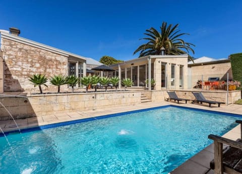 Villa Portsea - Idyllic estate House in Portsea