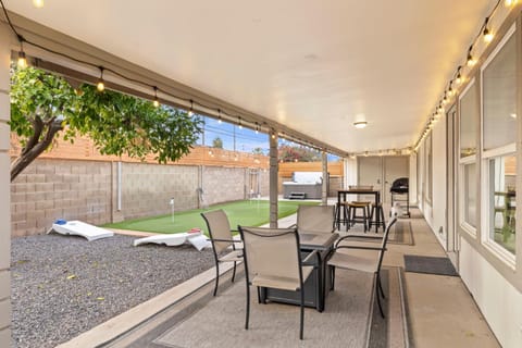 Sanctuary W Hot Tub, Fire Pit, & Dog Friendly House in Tempe