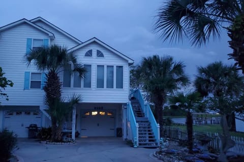 Property building, Night