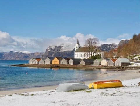 Sjarmerende hus i havgapet i Selje House in Vestland