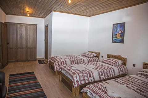 Chateau Erkech Triple Room Bed and Breakfast in Varna Province