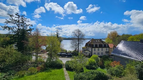 Natural landscape, Garden view, Lake view