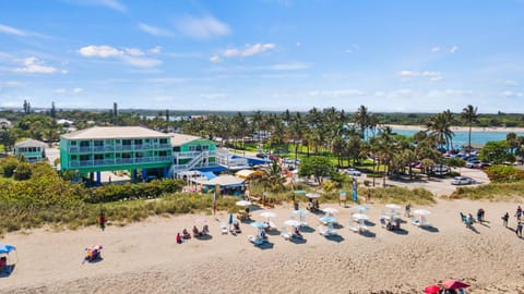 Oceanfront Inn, Standard Room, King Bed, Town View, #10 Hotel in Fort Pierce