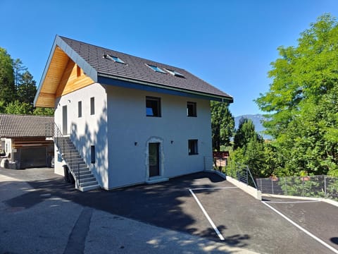 Property building, Street view, Parking