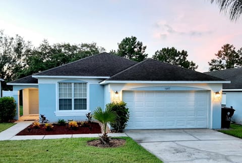 Southern Dunes South Facing Pool Villa House in Haines City